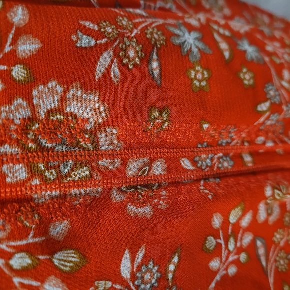 NWT Daniel Rainn Floral Blouse - Picture 3 of 6